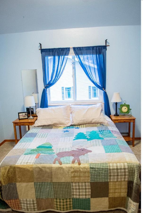 Pioneer Inn Downtown Homer Bagian luar foto